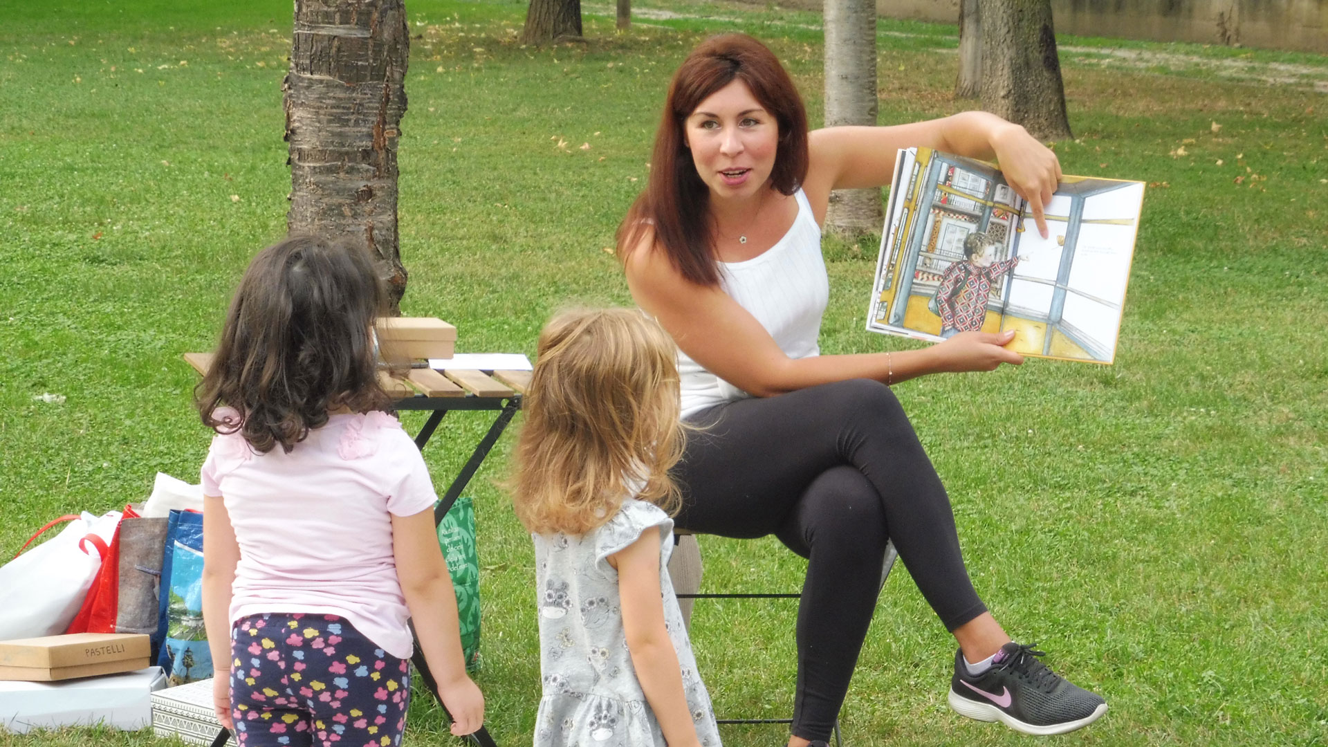 eventi-2020-una-foglia-lettura-laboratorio-creativo-gallery-001 Lettura e creatività all’aperto: “Una foglia” al parco Rignon di Torino